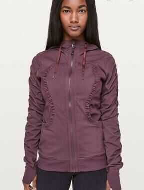 LULULEMON Dance Studio III Jacket in Artic Plum Size 6